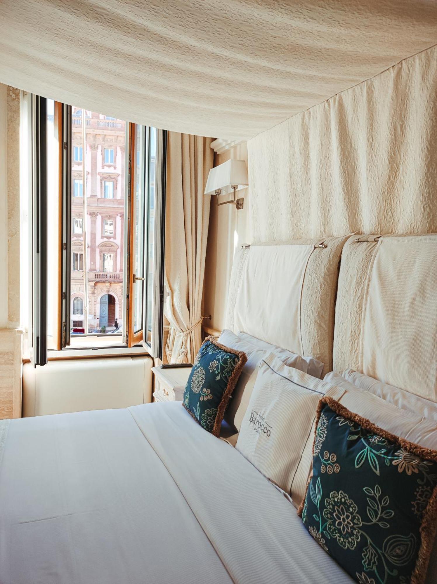 Junior Suite Piazza View