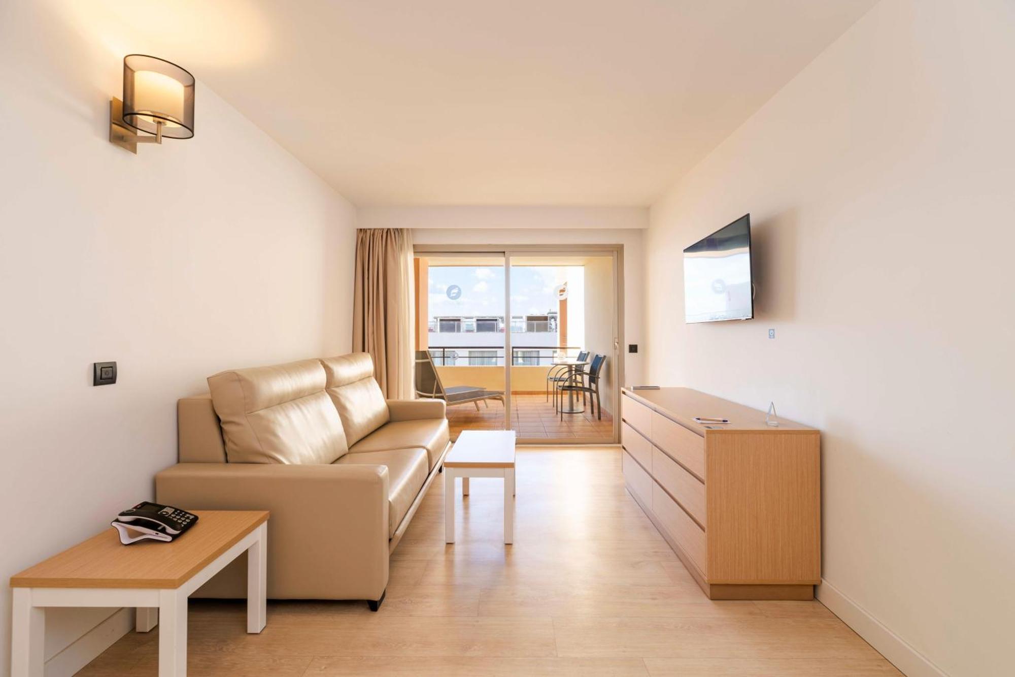 One-Bedroom Standard Apartment