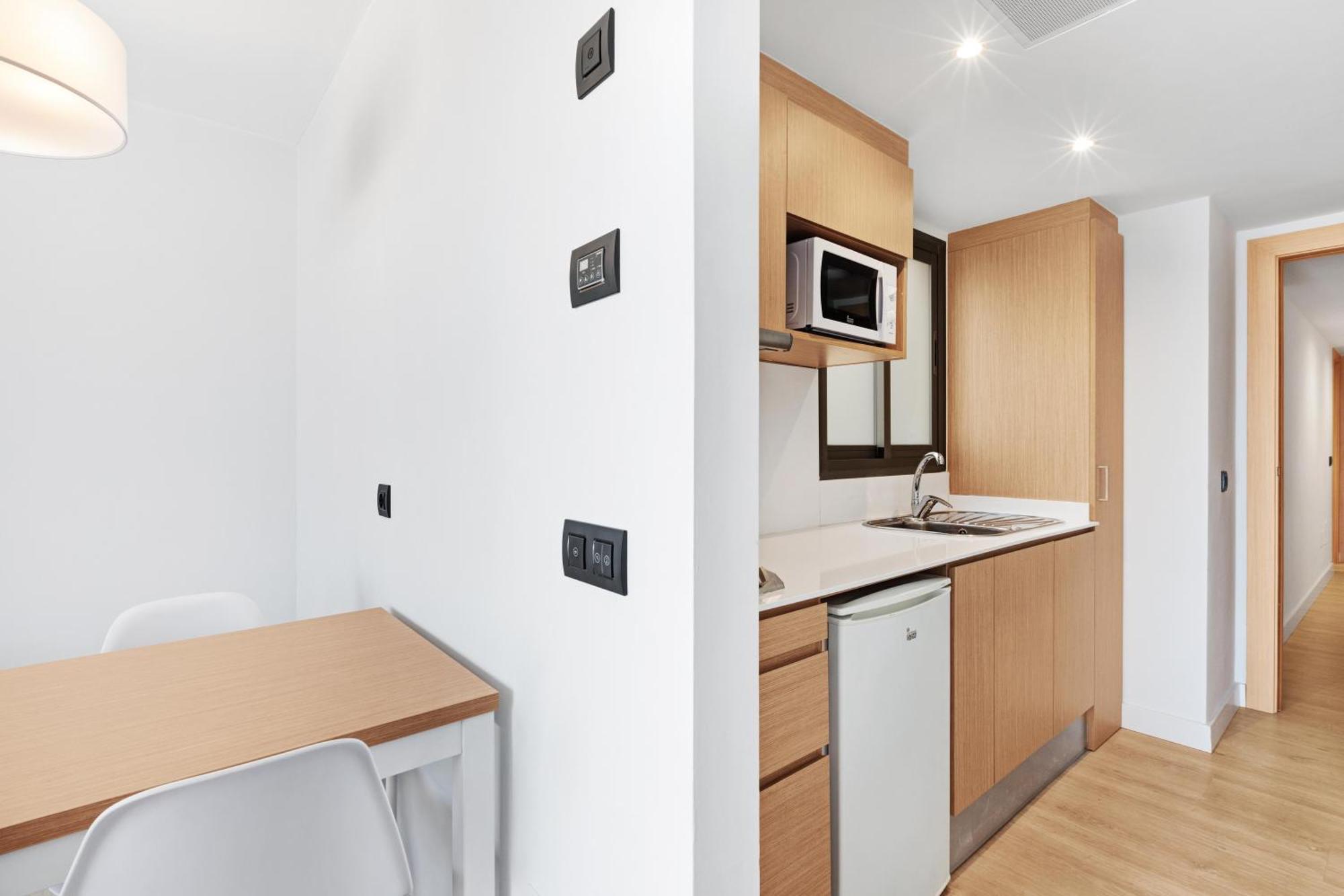 One-Bedroom Standard Apartment