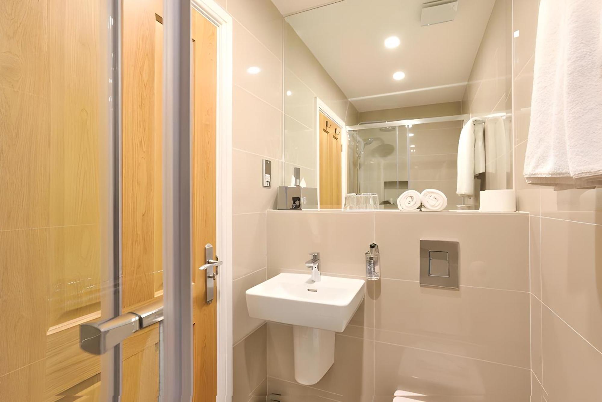 Standard Twin Room,1716966900:JPEG