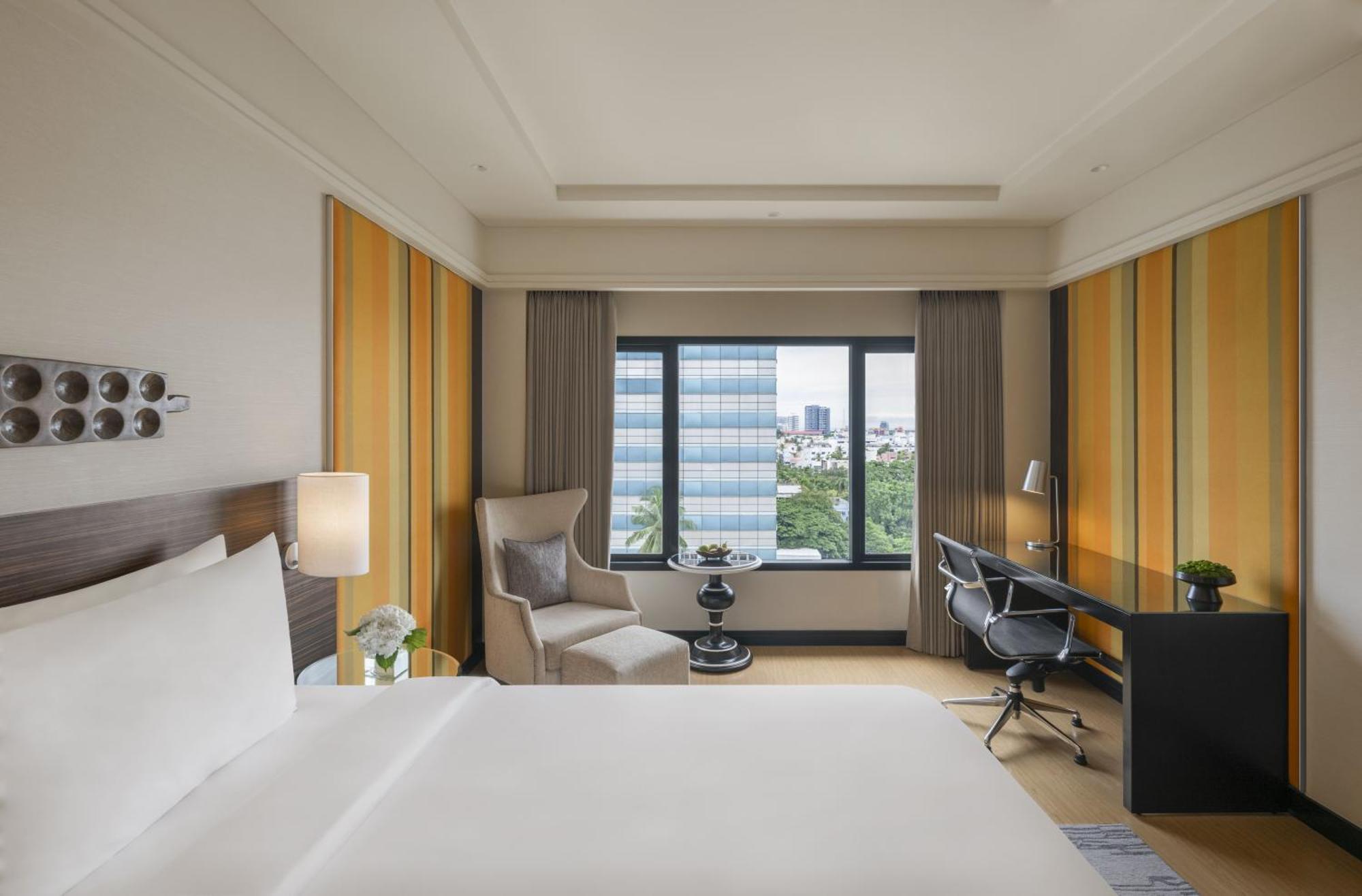 Deluxe Corner,1722922849:JPEG