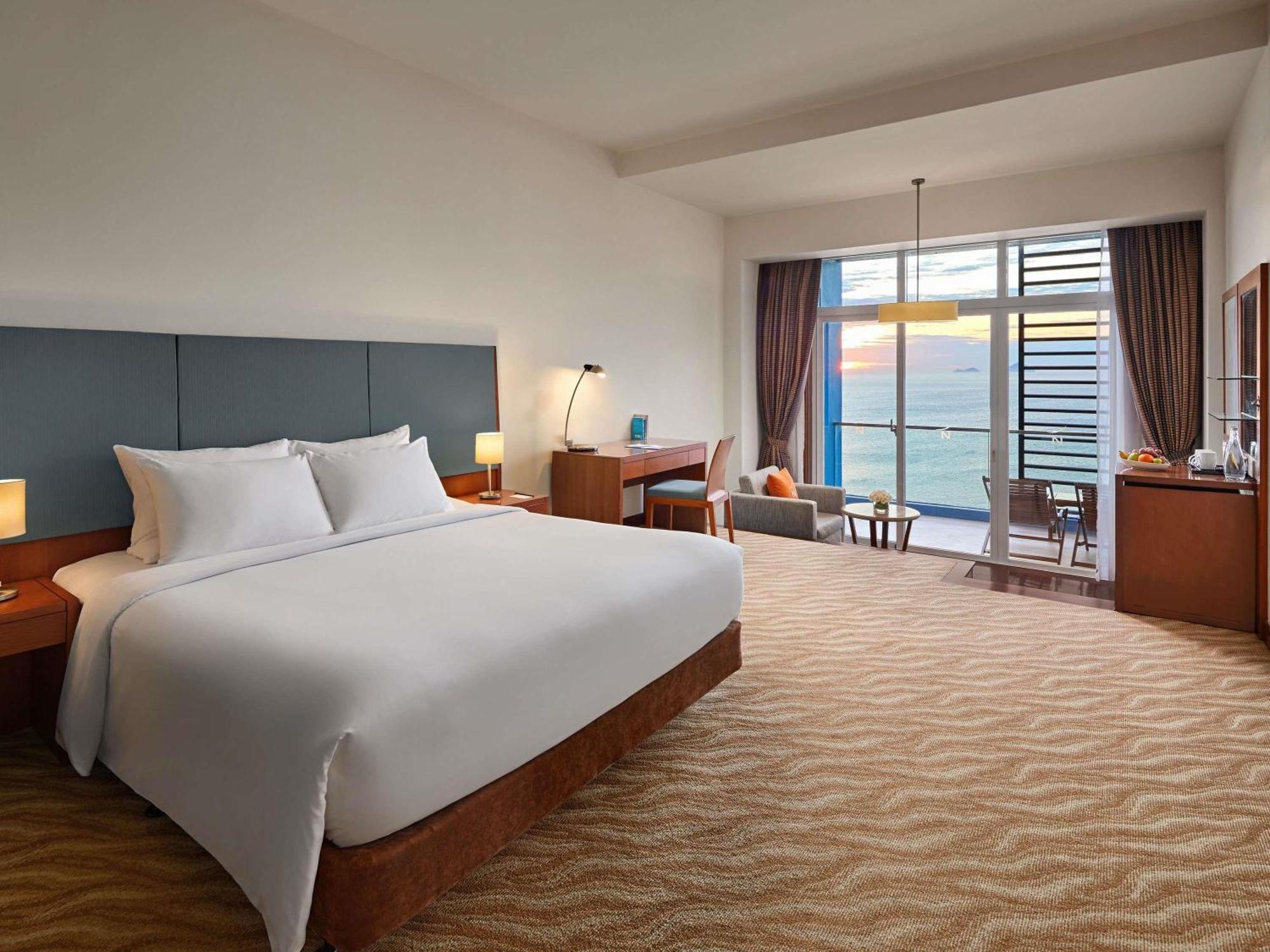 Junior King Suite with Ocean View