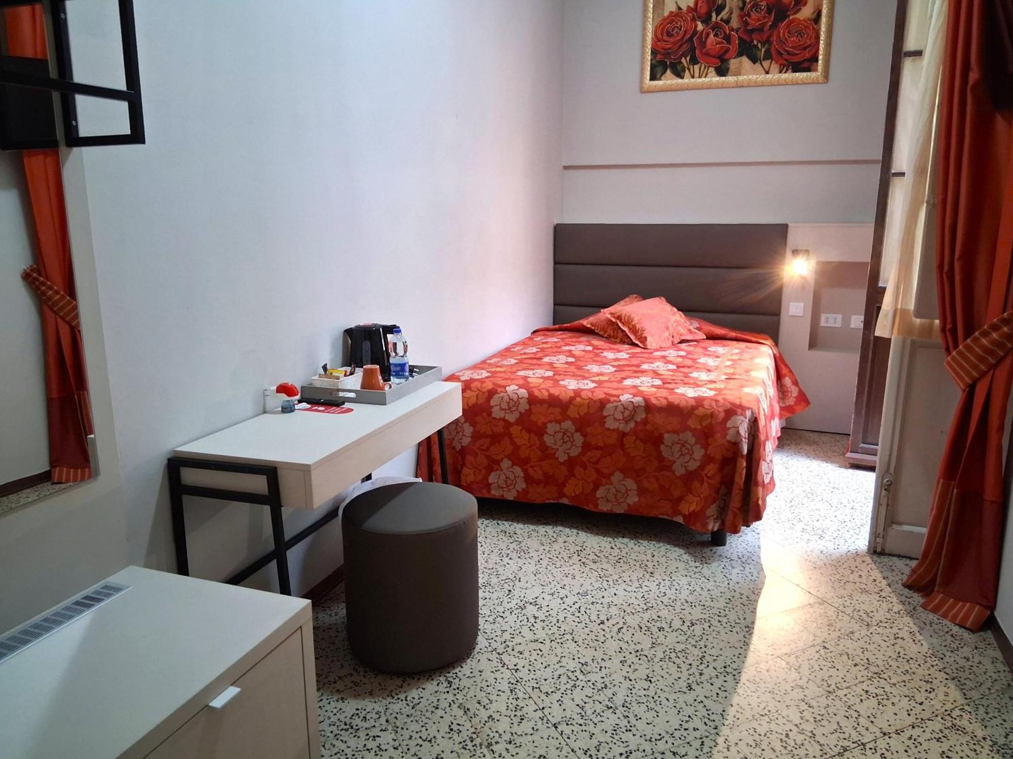 Comfort Single Room