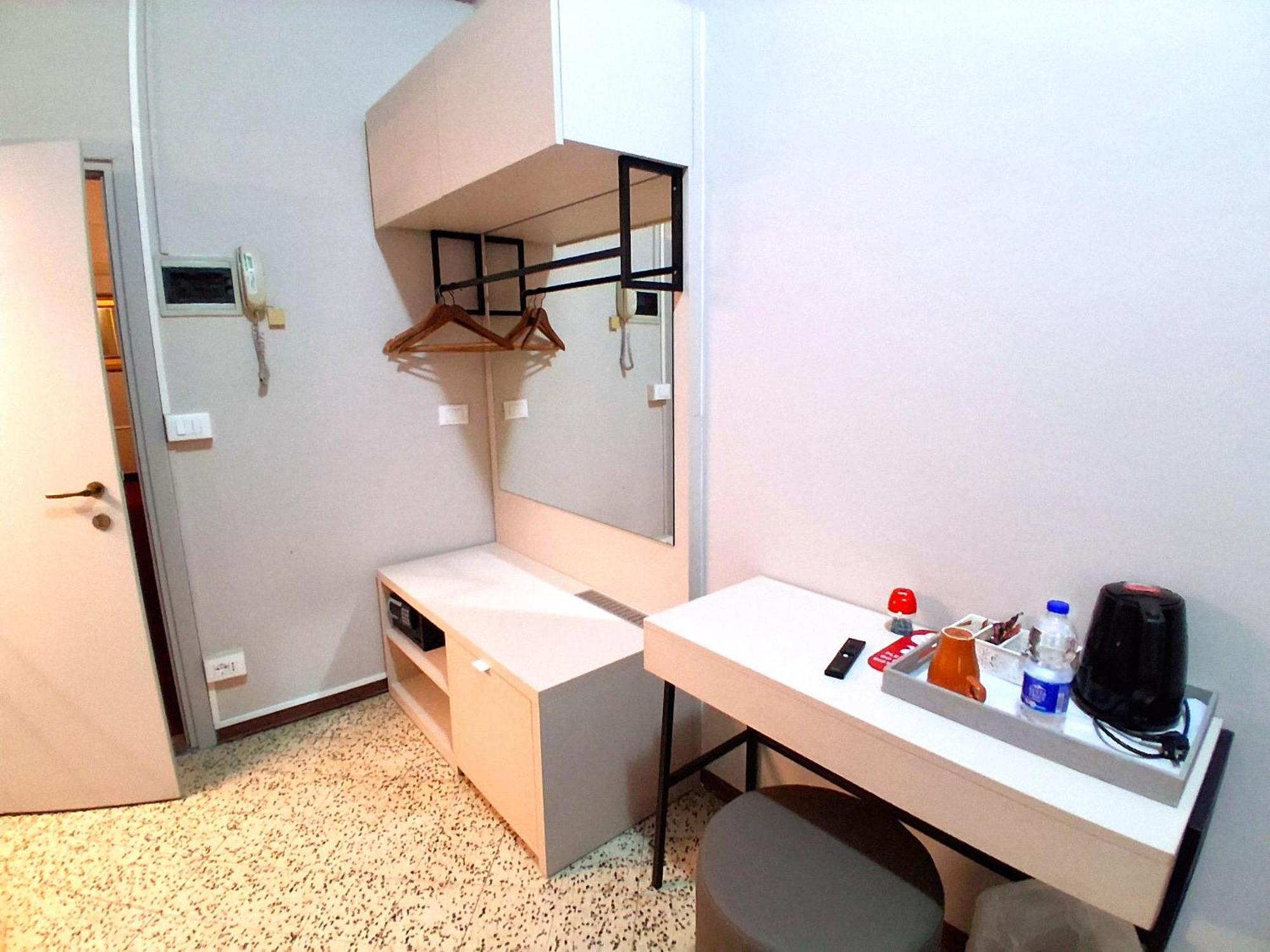Comfort Single Room