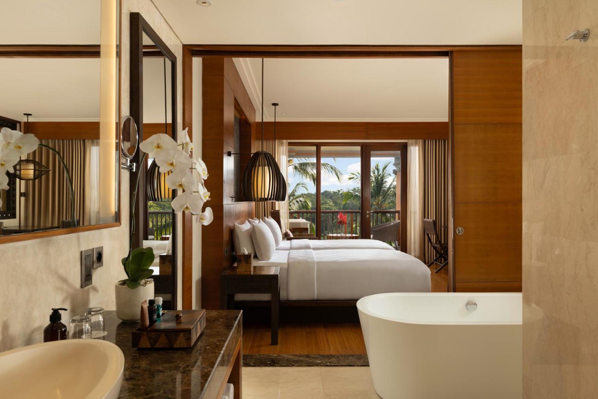 Premier Double or Twin Room Bathtub Daily Resort Activities,1758587134:JPEG