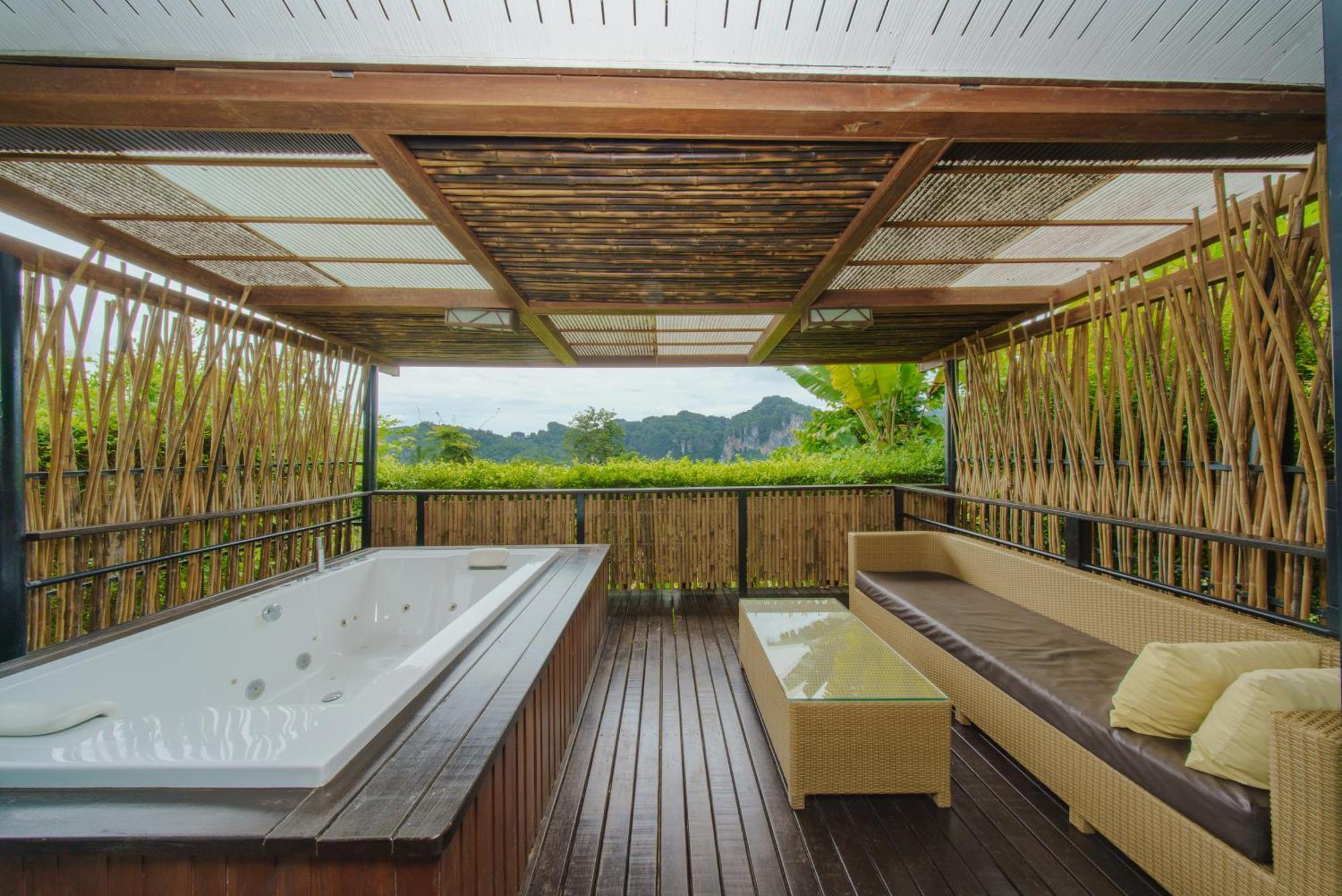 King Suite with Spa Bath