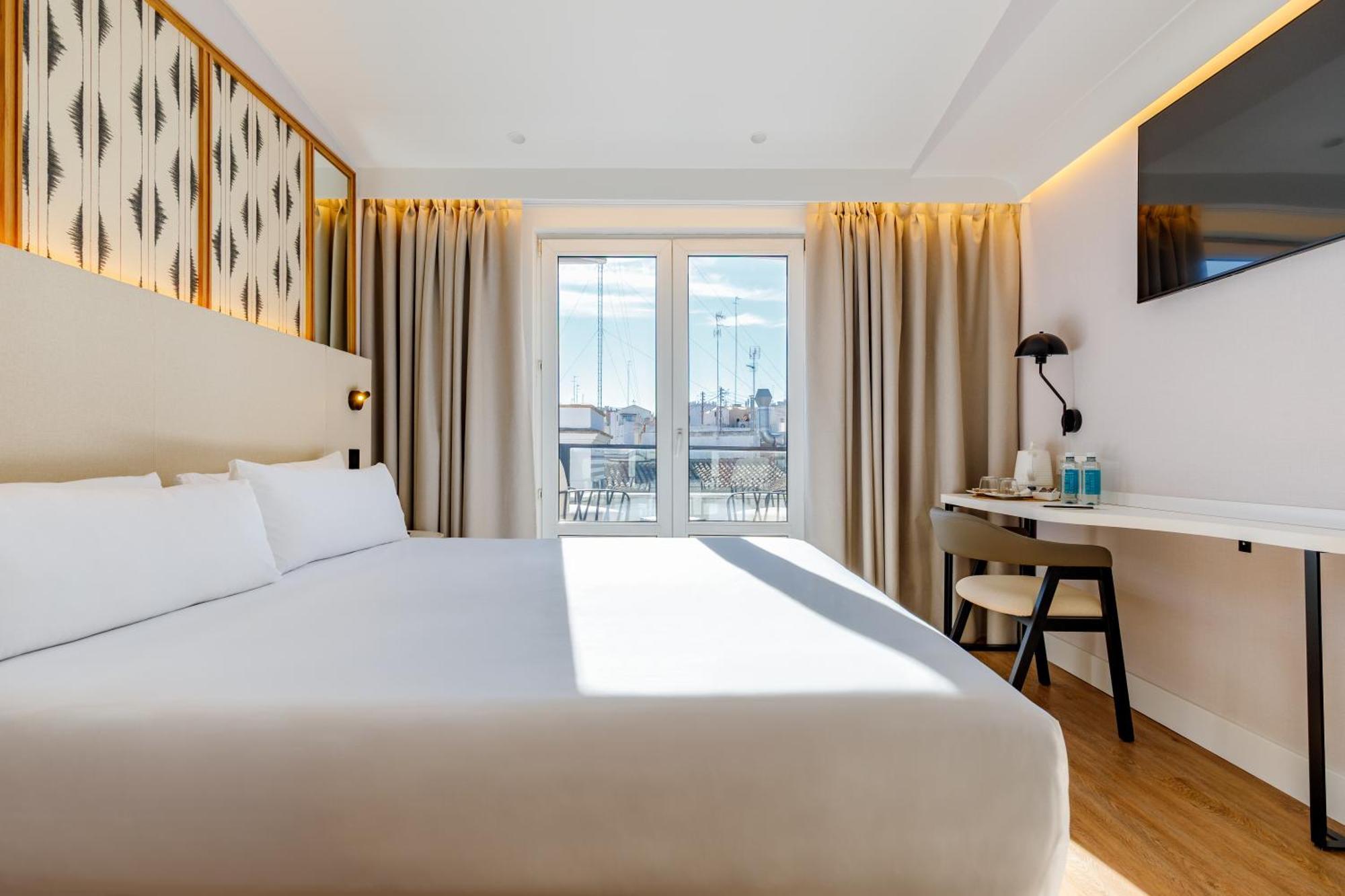 Double Room Terrace,1746818075:JPEG