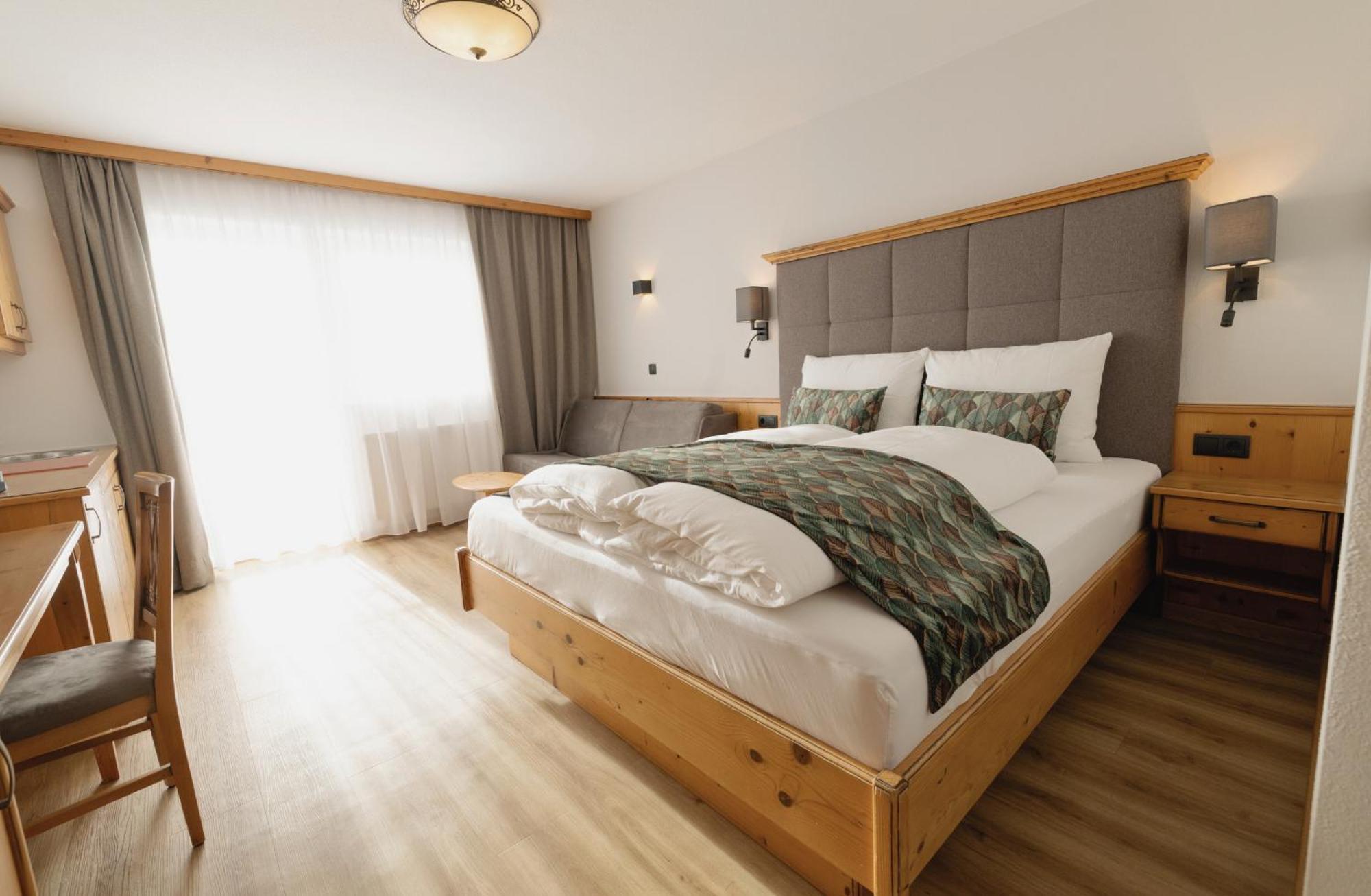 Quadruple Room with Terrace