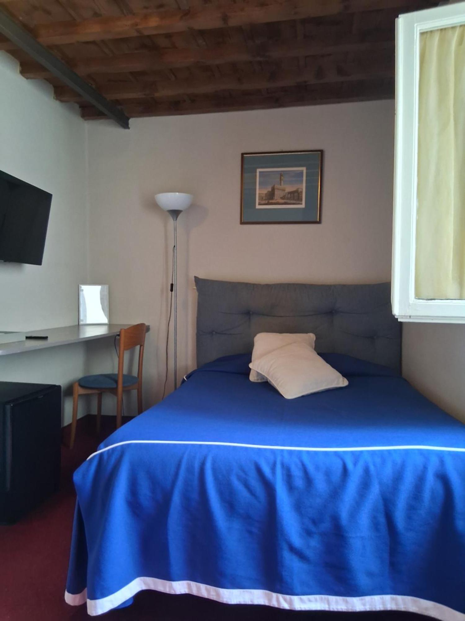 Comfort Single Room