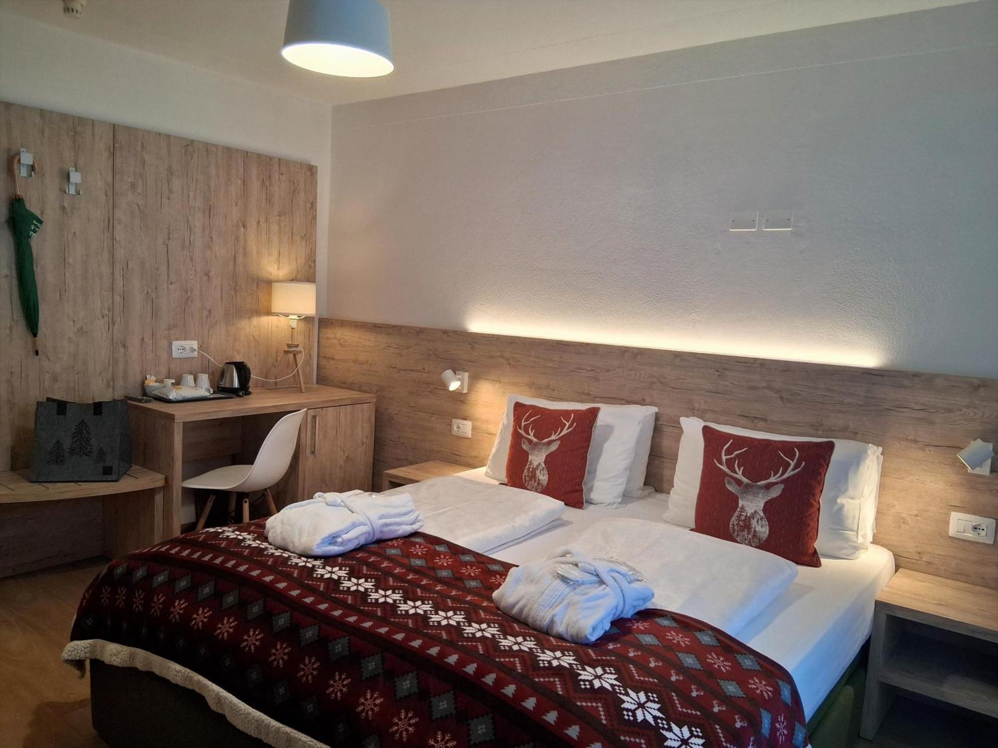 Deluxe Triple Room Spa Access