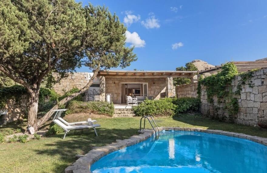 Suite with Private Pool,1765173077:JPEG