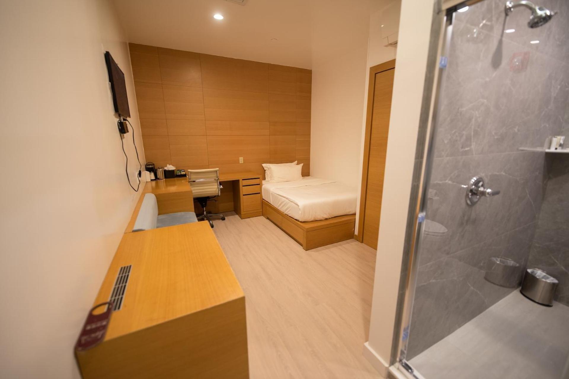 Compact Room