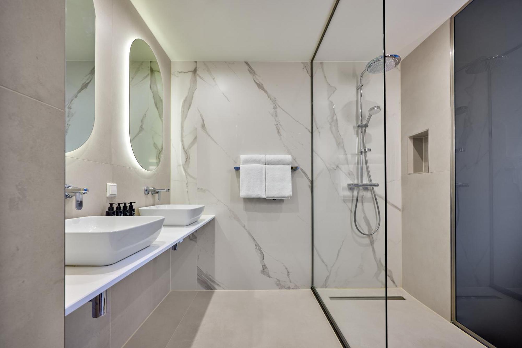 Luxury Quadruple Room