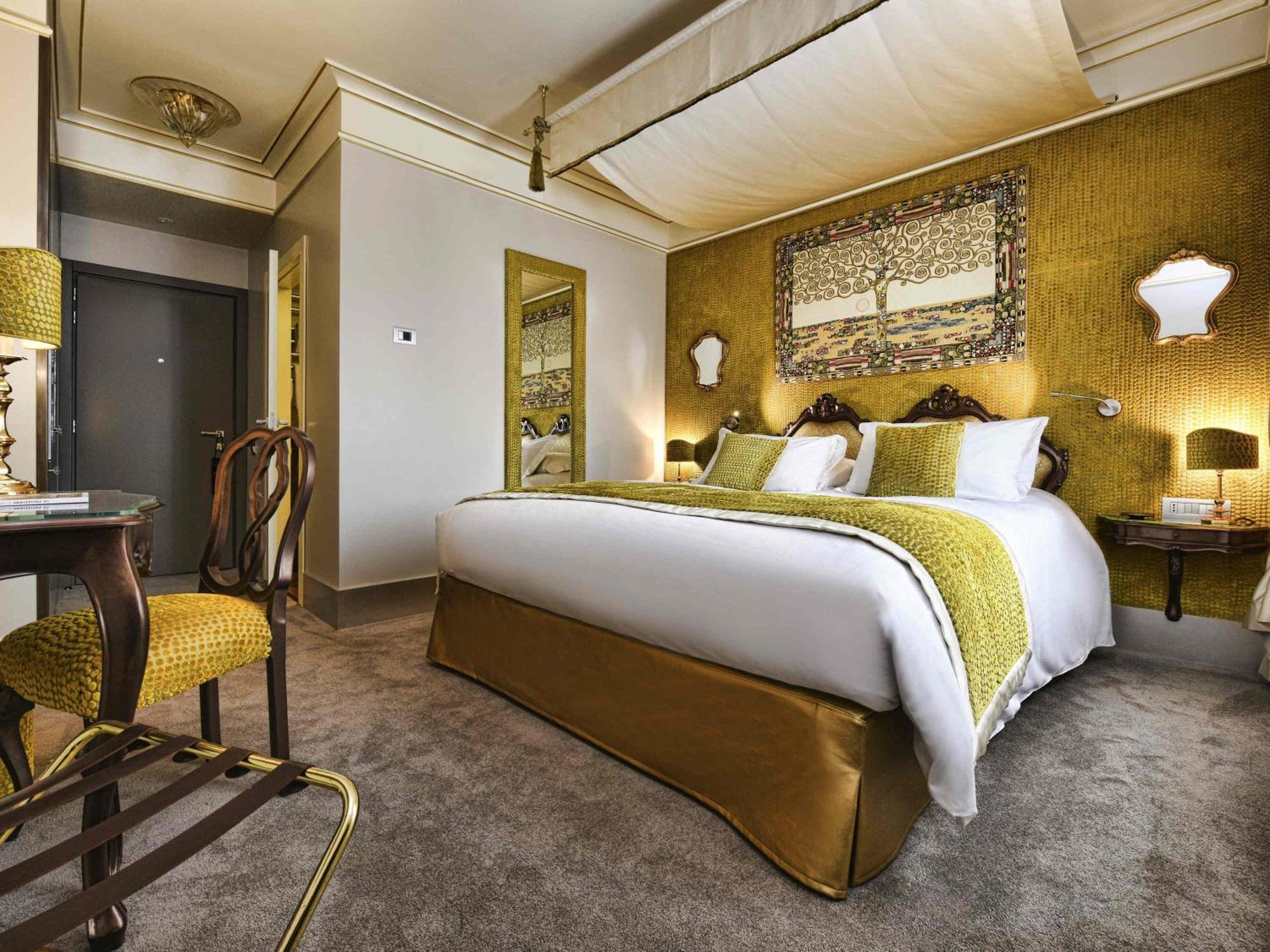 Deluxe Double Room Canal View or Terrace