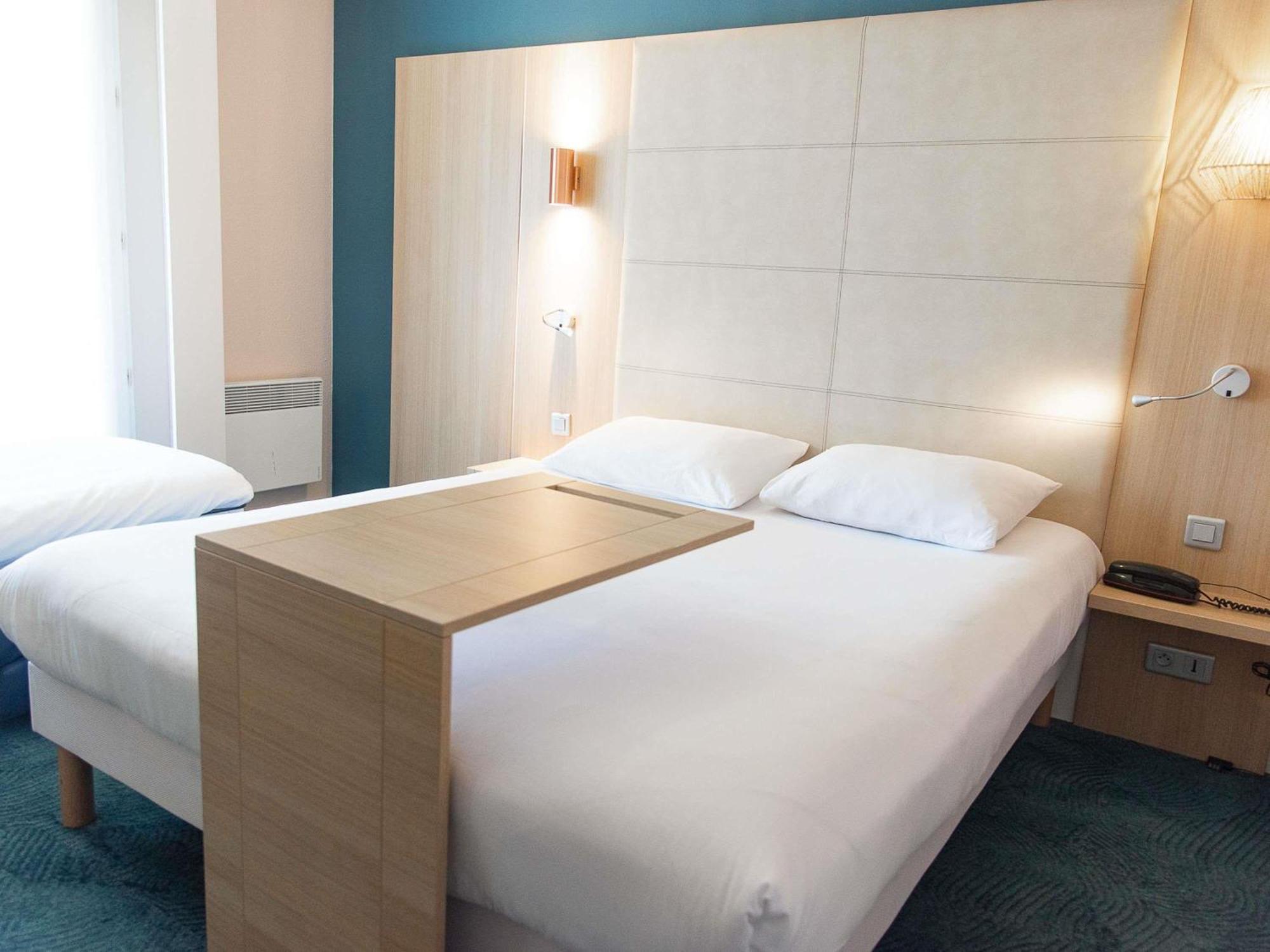 Standard Double Room Sofa
