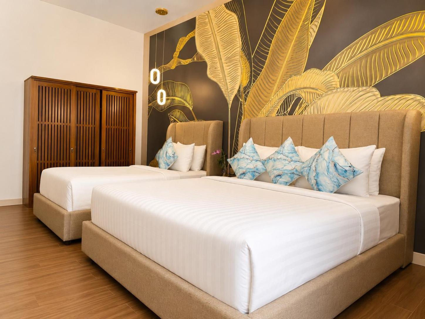 Triple Suite