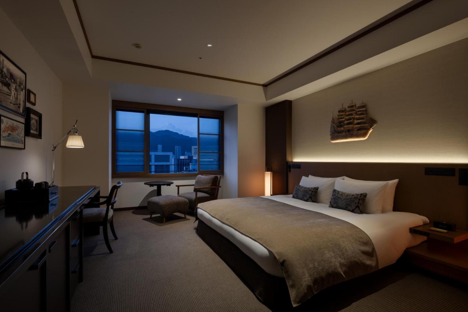 Standard King Room