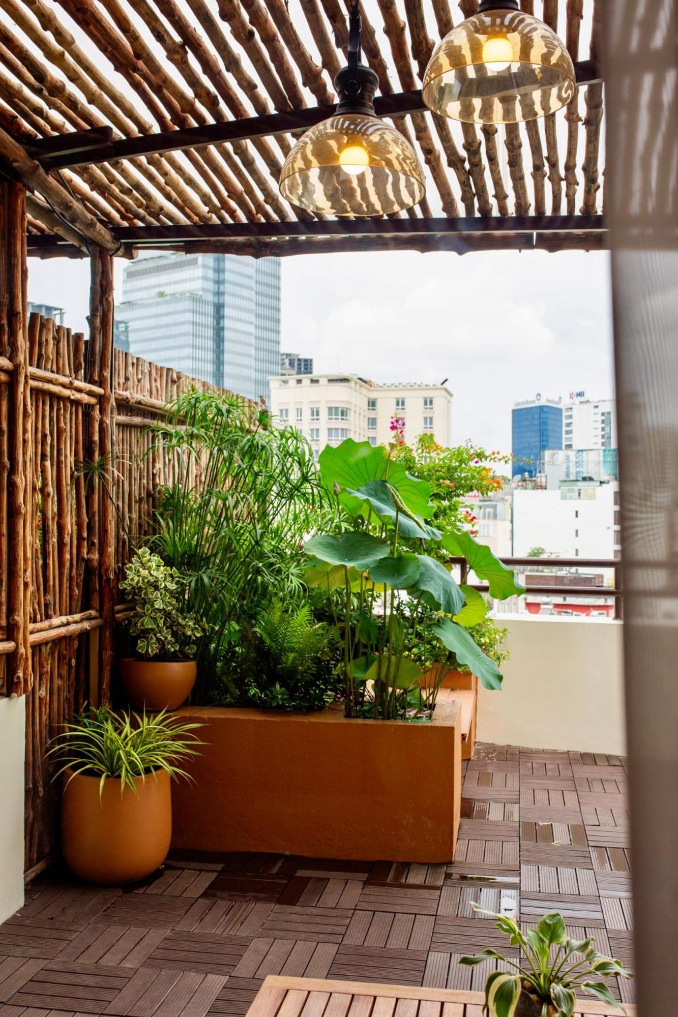 Signature with Garden View