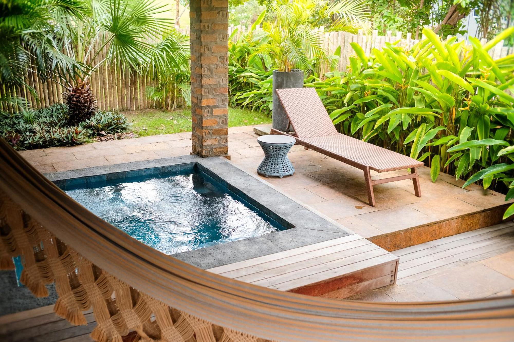 Deluxe Suite Spa Bath