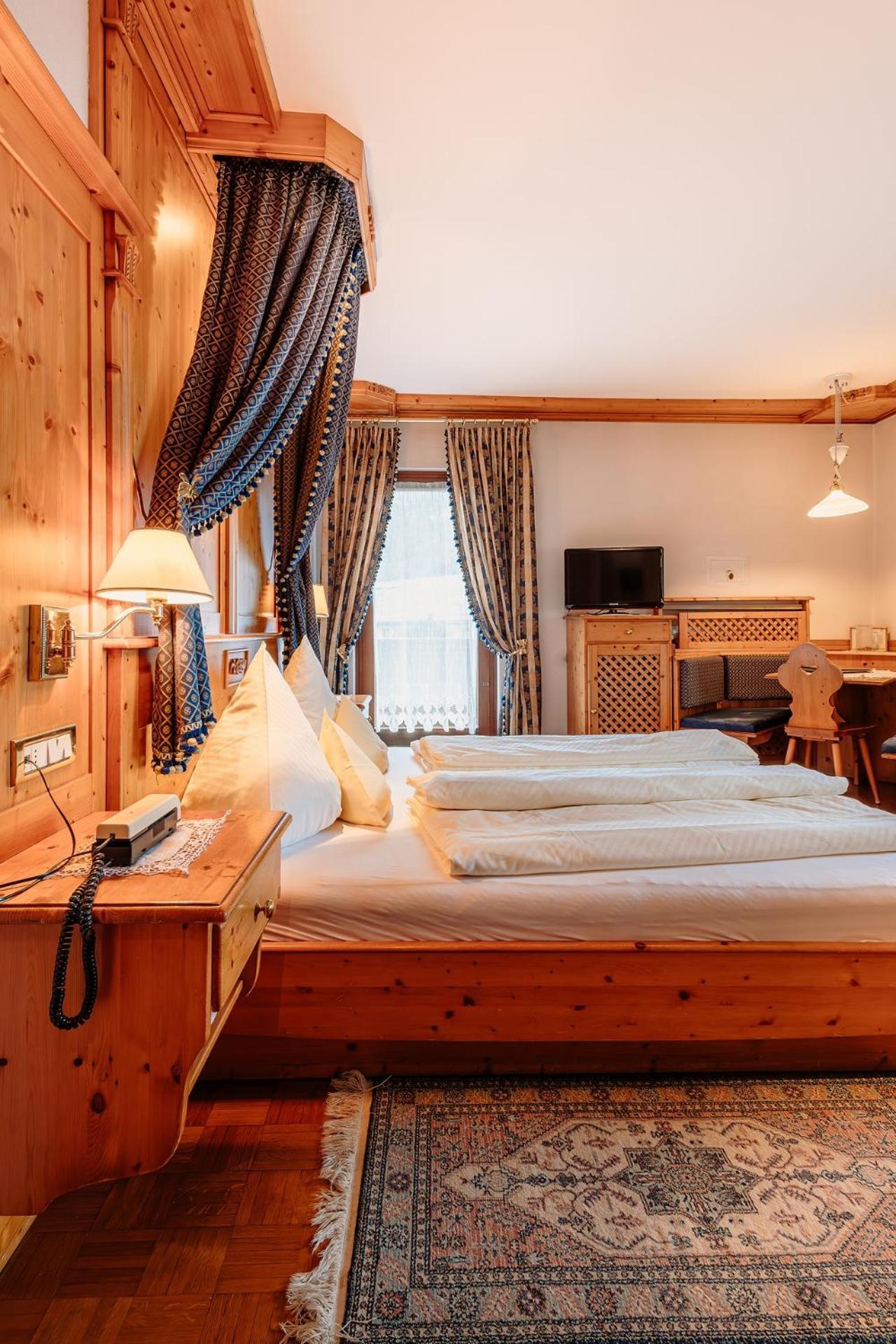 Large Double Room Balcony