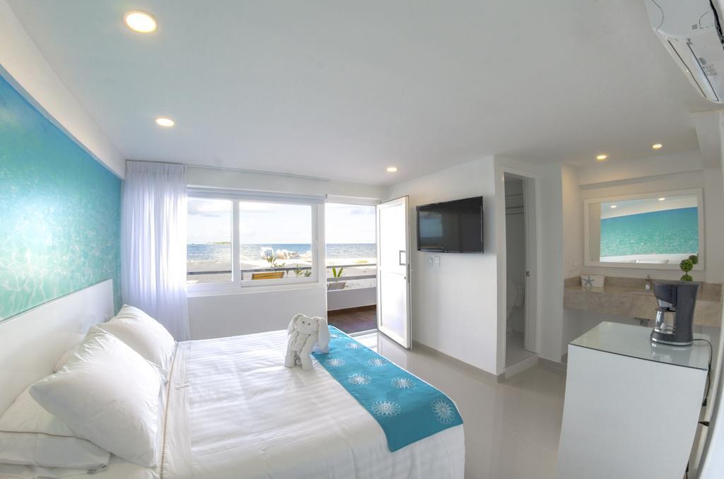 Tweepersoonskamer met Balkon en Uitzicht op Zee