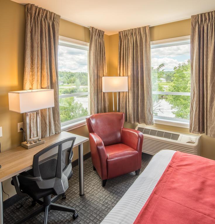 Queen Room with Two Queen Beds - Non-Smoking,262791189:JPEG
