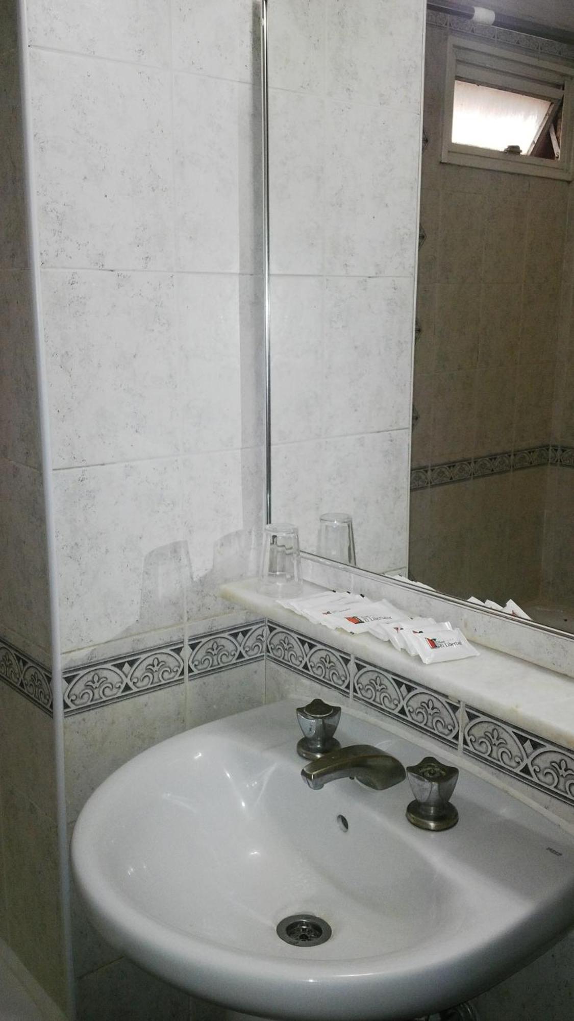 Quarto Standard com Cama de Casal ou 2 de Solteiro