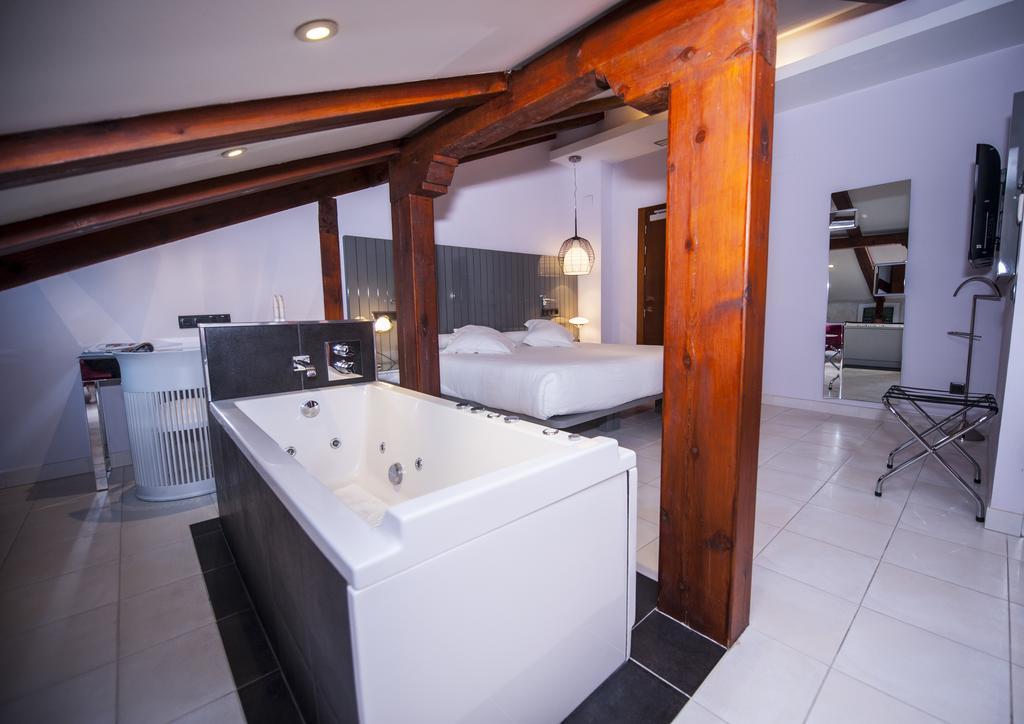 Chambre Double - Mansardée