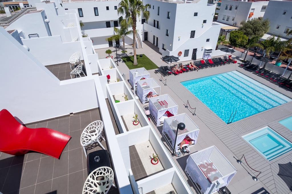 Suite Luxury con Vista Piscina