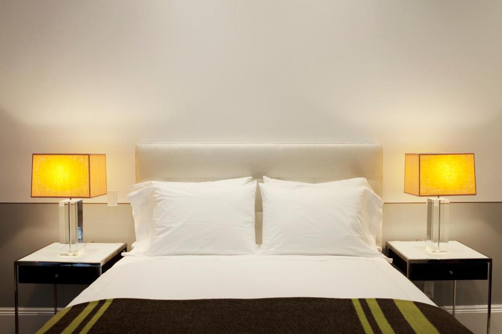 Chambre Lit Queen-Size Deluxe au Calme