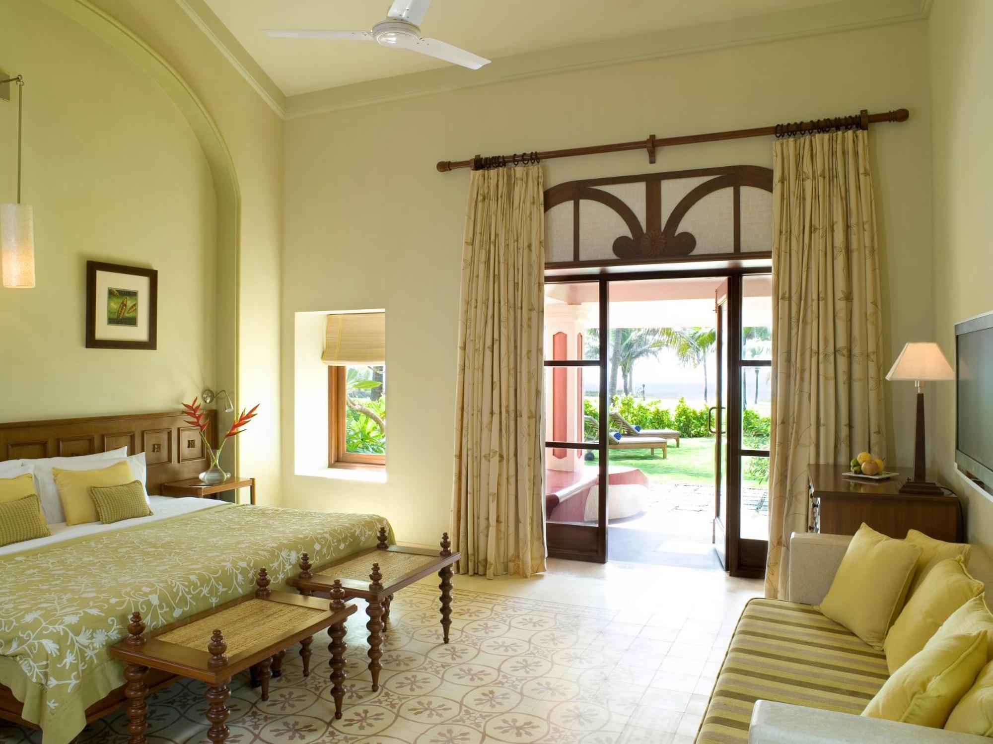 Premium Cottage Sea View – King Bed