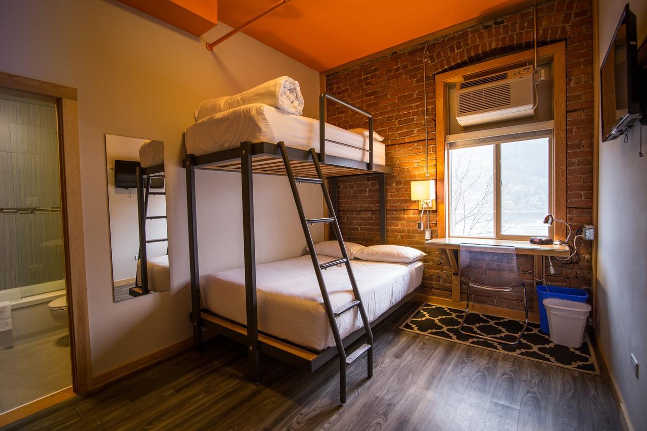 Economy Triple Room,642371985:JPEG