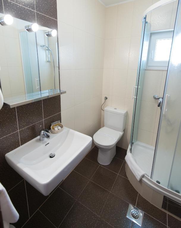 Oferta limitada - Media pensión incluida - Habitación Doble con balcón y vistas al mar