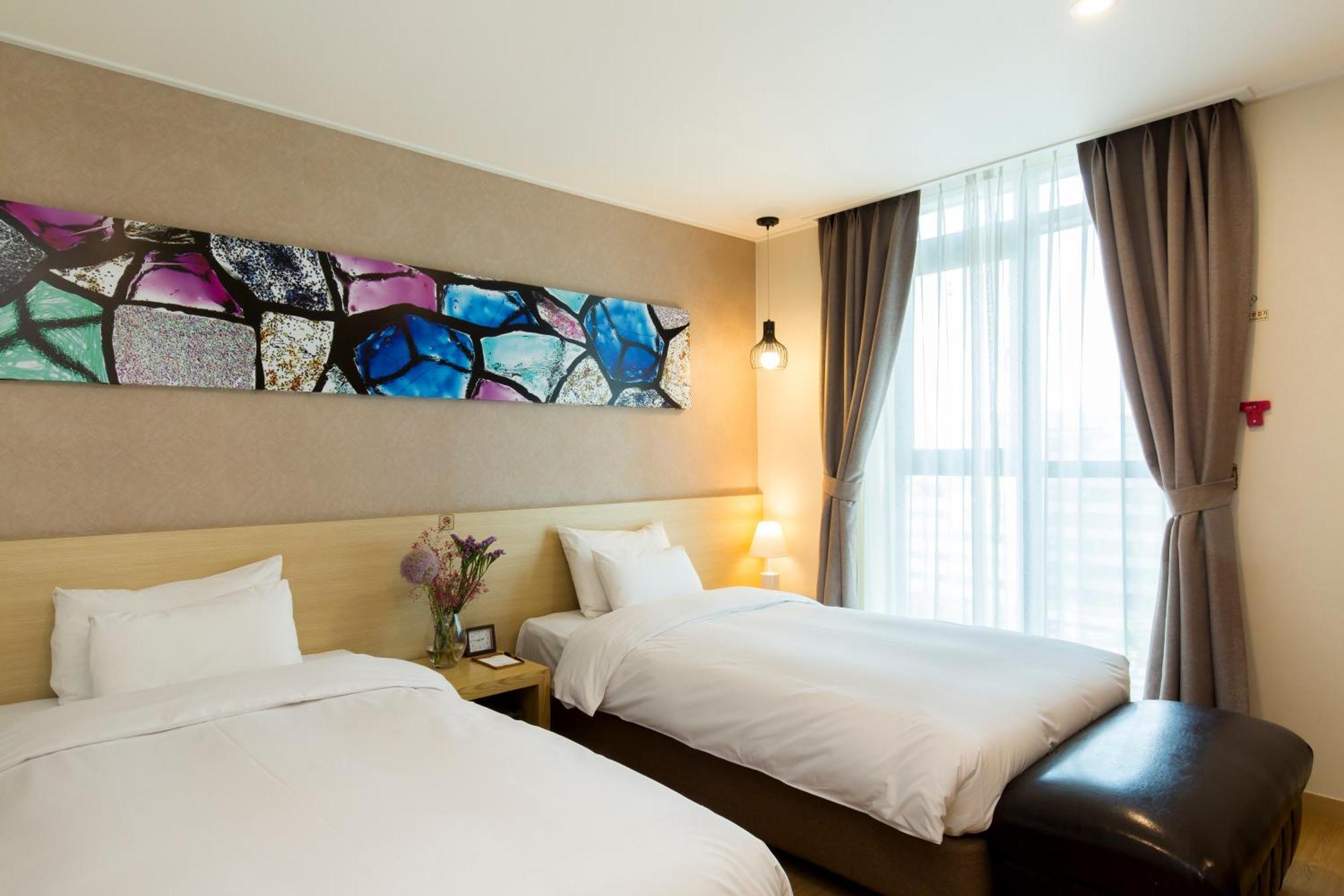 Superior Twin Room