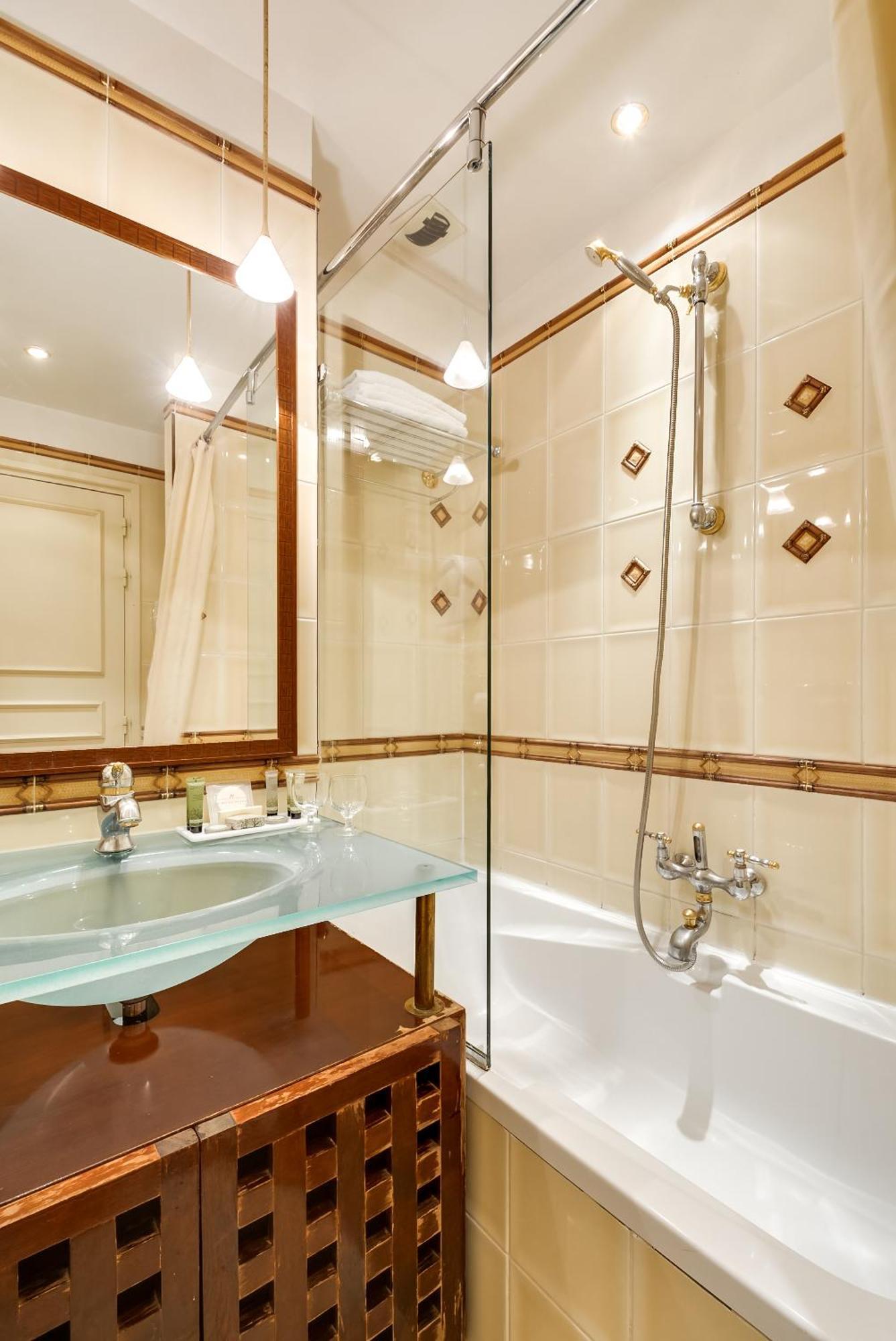 Quarto Twin Standard