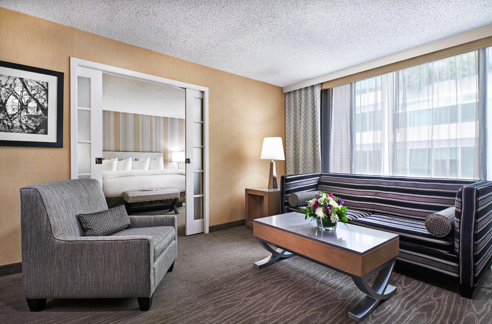 King Suite with Sofa Bed,1589559315:JPEG