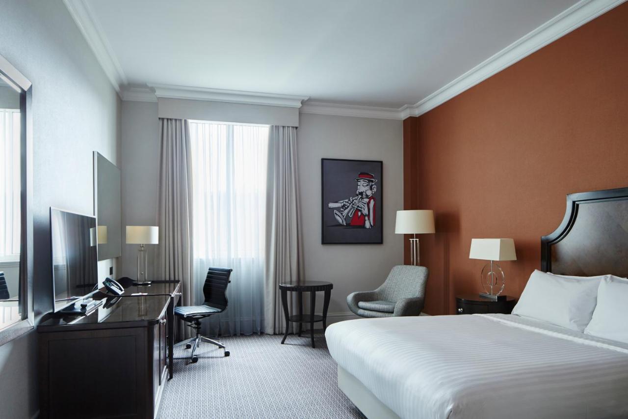 Deluxe King or Queen Room