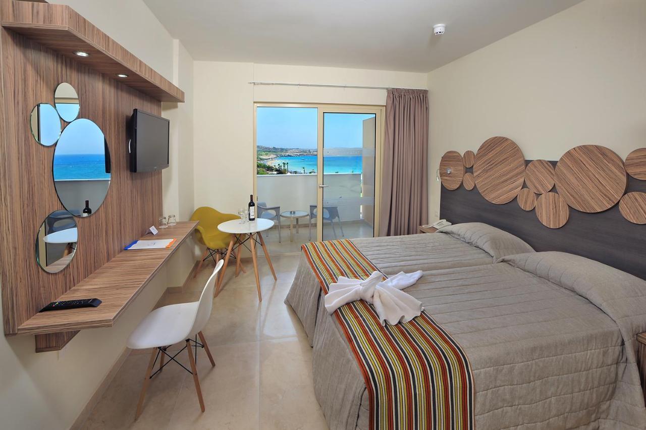Standard Double or Twin Room Sea View