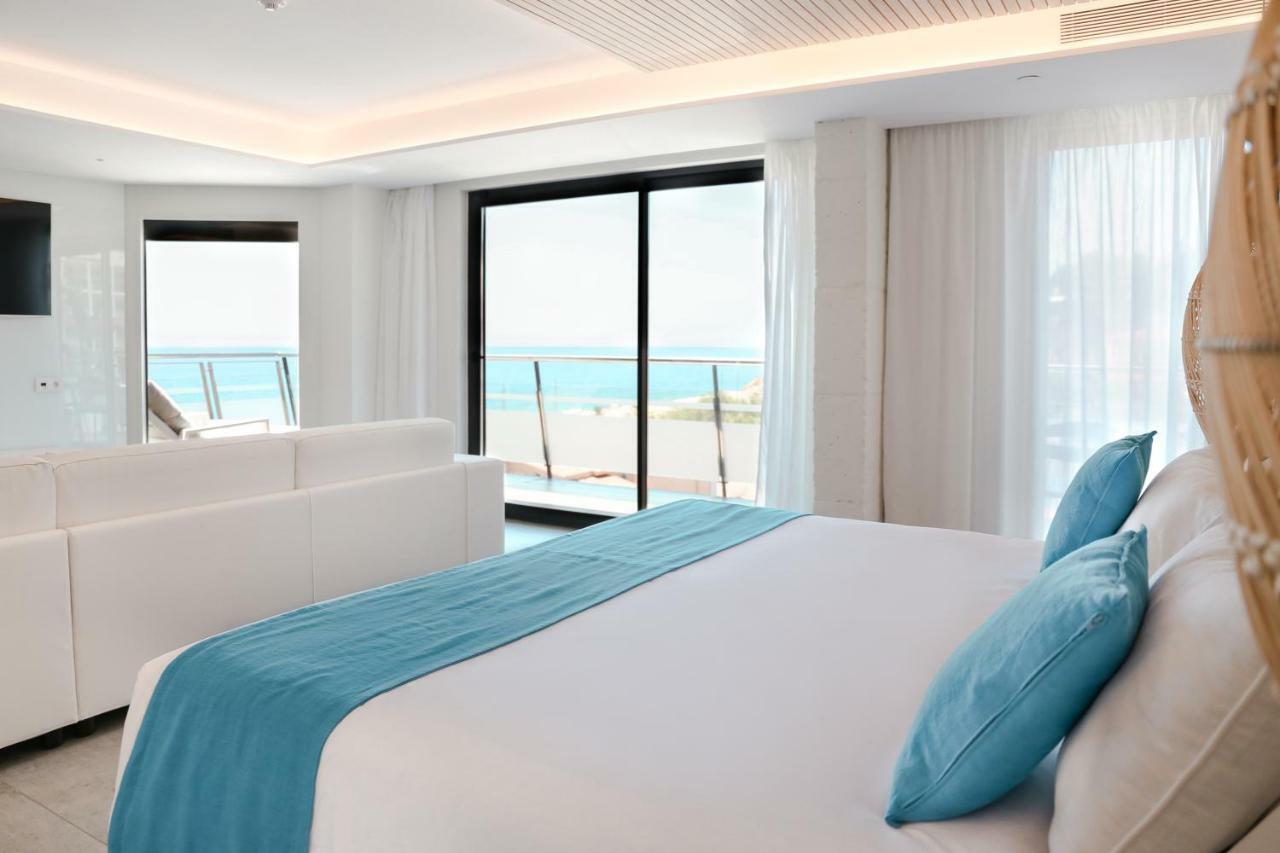 Deluxe Suite with Sea View