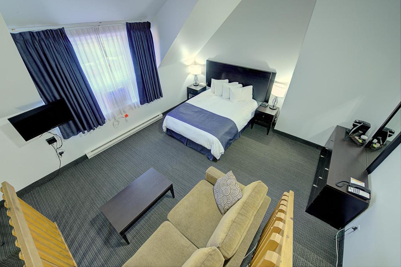 Standard Queen Room