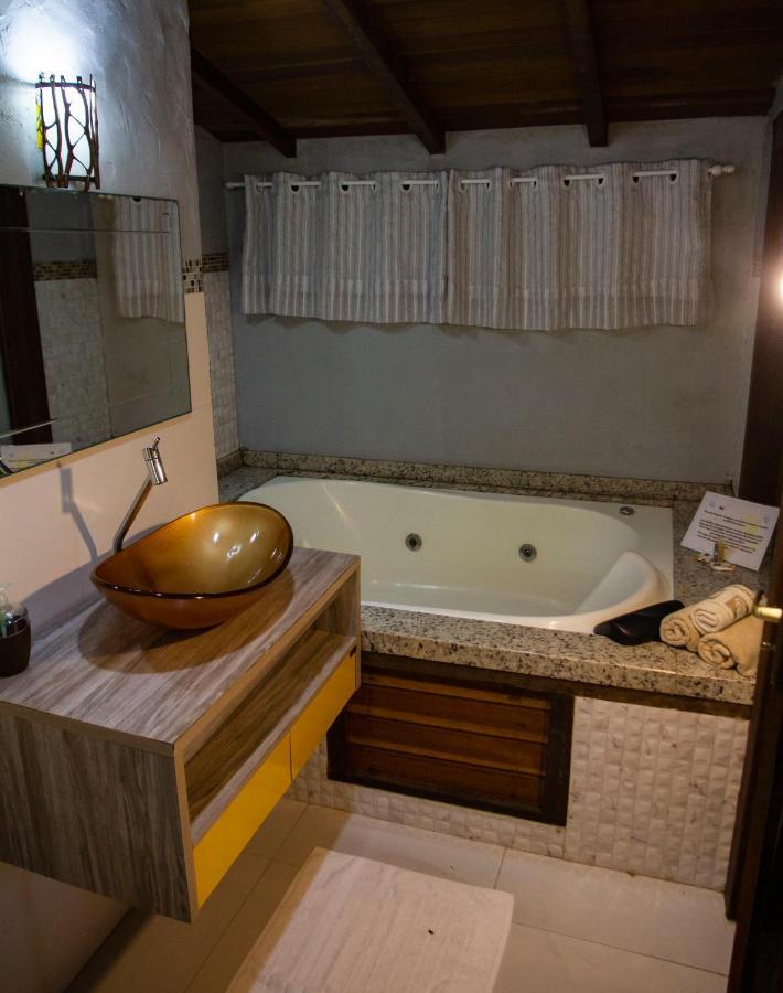 Suíte Deluxe com Banheira de Hidromassagem