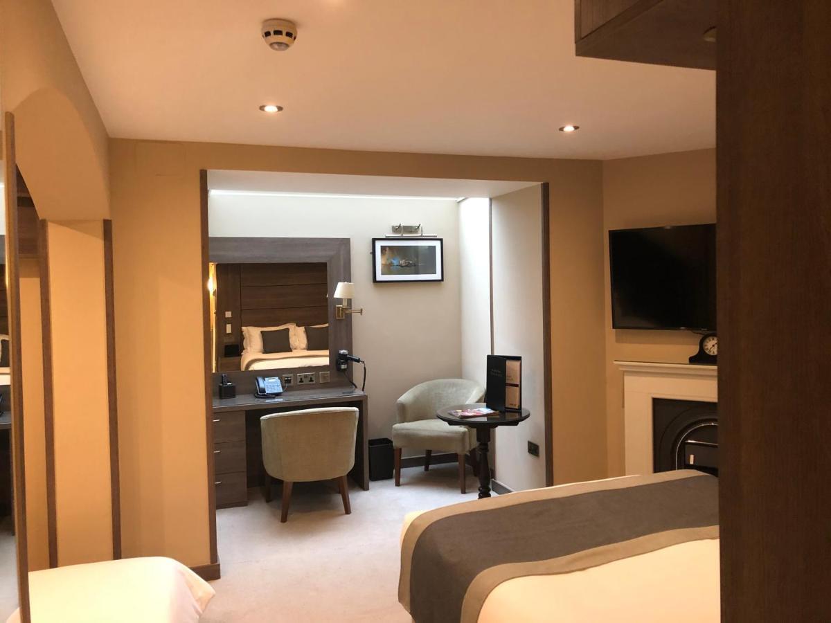 Studio with Sofa Bed,967027840:JPEG