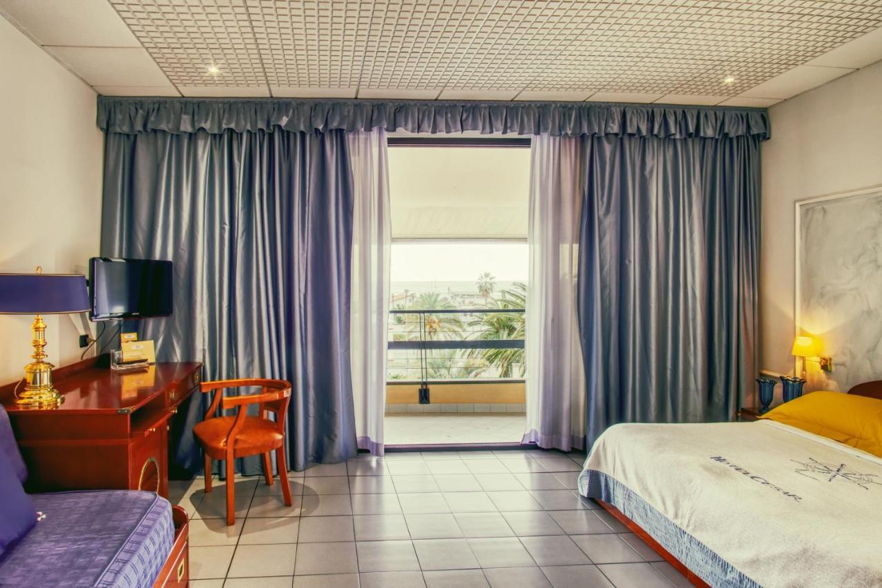 Superior Tweepersoonskamer met 1 of 2 Bedden en Balkon met Uitzicht op Zee