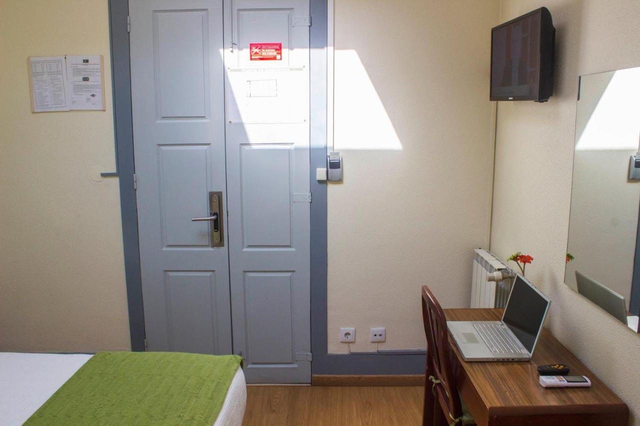 Basic Double Room