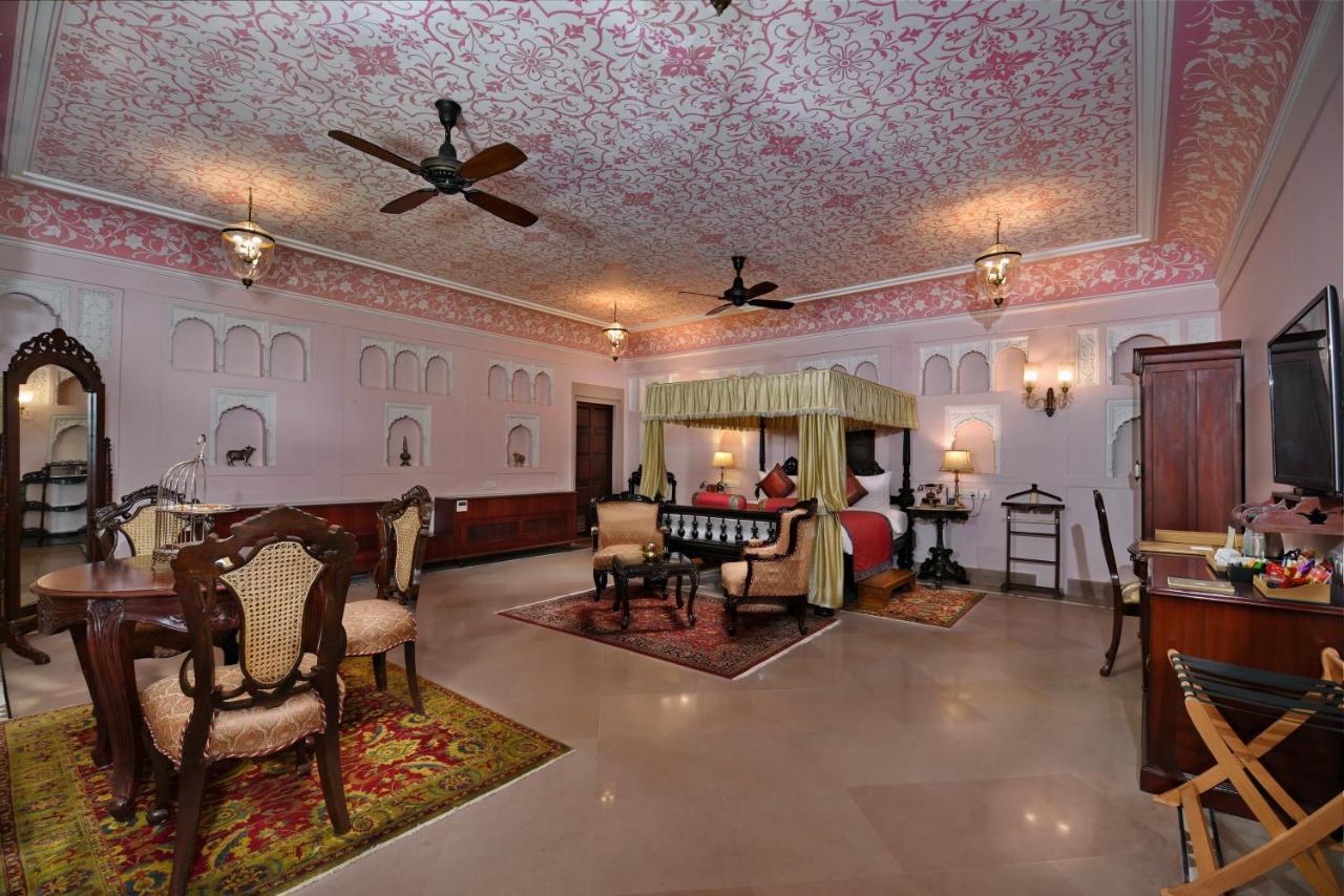 Maharaja Suite with Ganges View