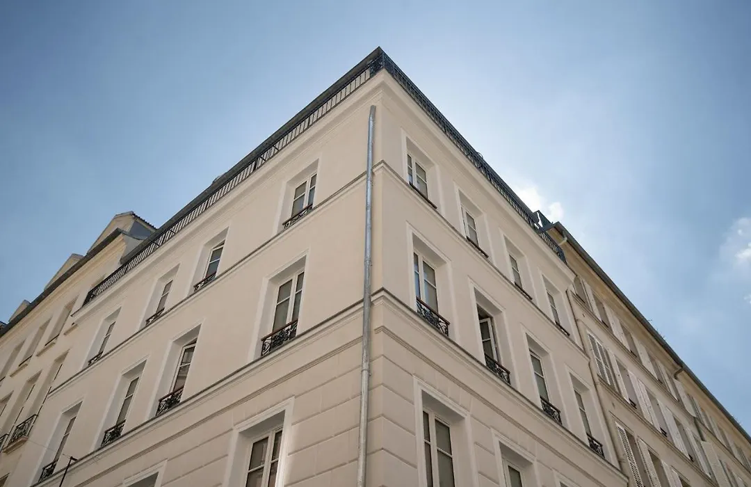 Hotel Saint-Louis en L'Isle-1