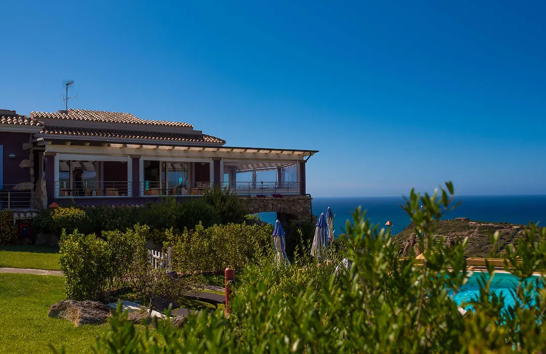 Bajaloglia Resort-1
