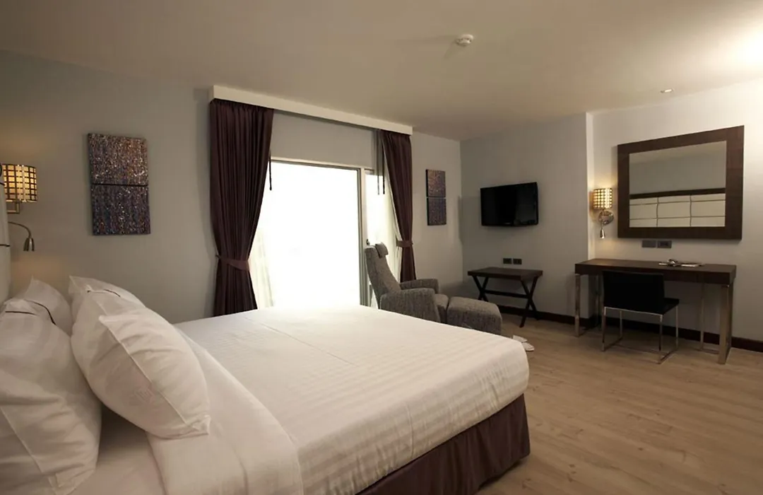 Sukhumvit Suites Hotel-1