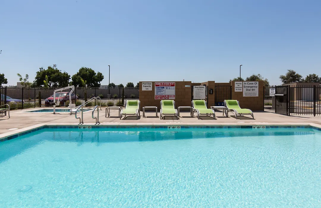 Holiday Inn Express Visalia-Sequoia Gateway Area By Ihg-1