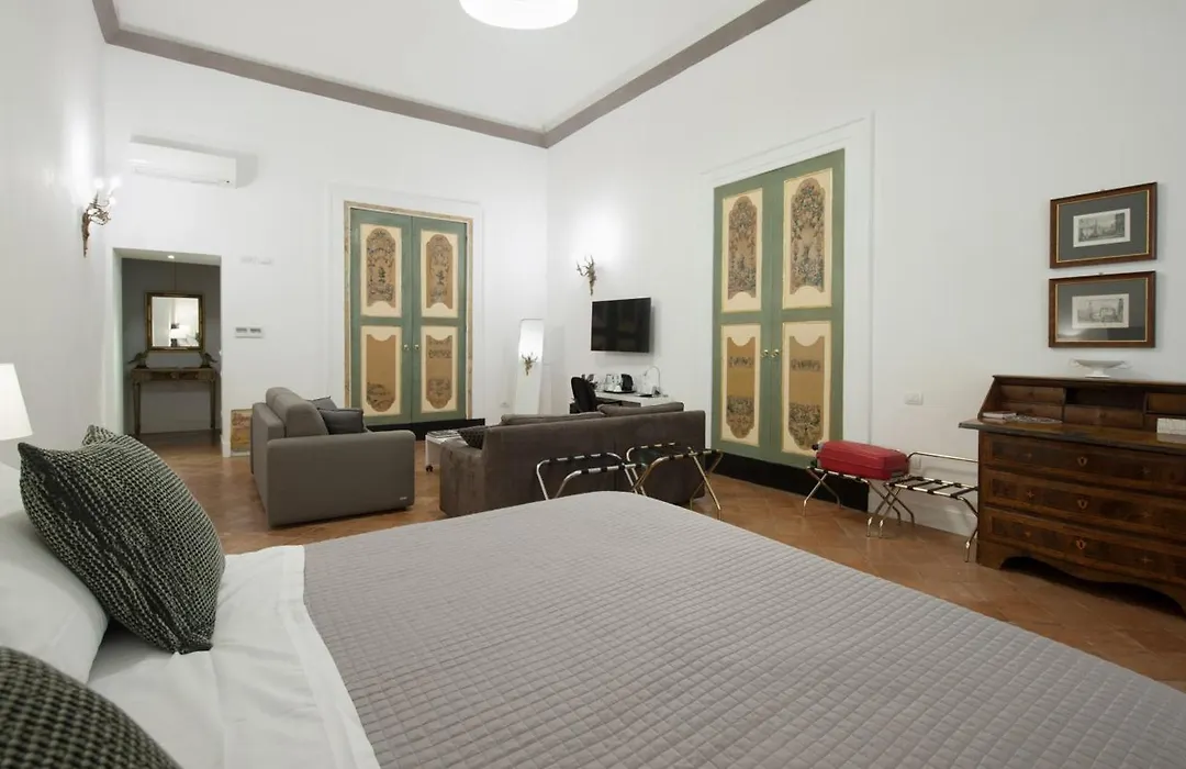 Santa Chiara Boutique Hotel-1